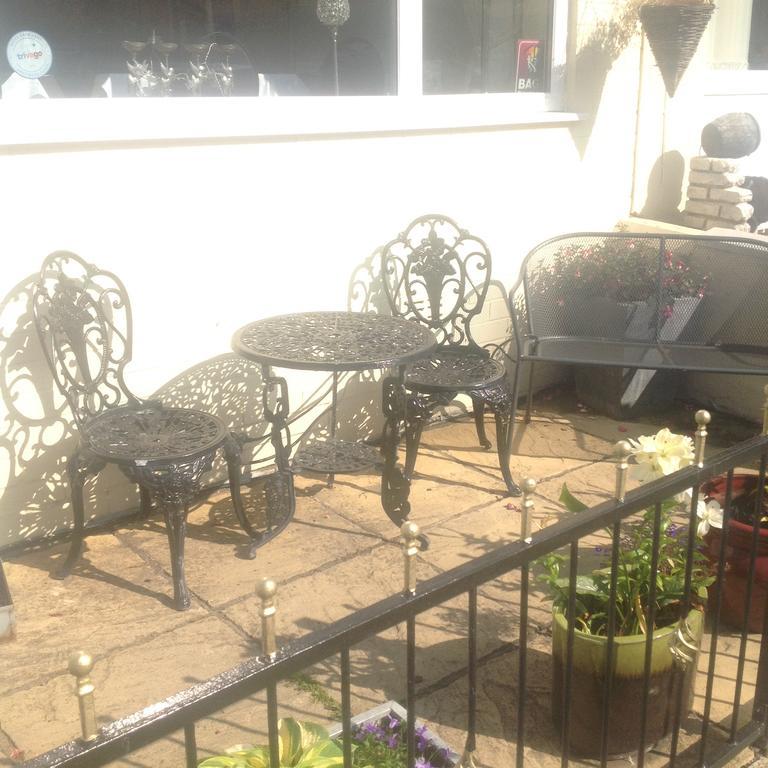 The Dragonfly Bed and Breakfast Blackpool Buitenkant foto